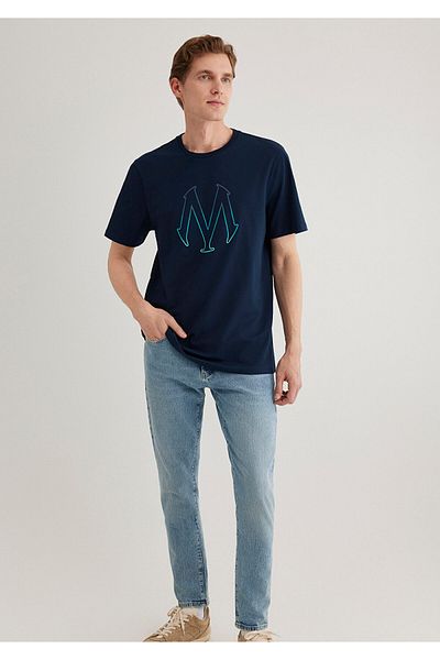 Mavi Μπλουζάκι με τυπωμένο λογότυπο Navy Blue κανονική εφαρμογή / κανονική κοπή 0610635-70490
