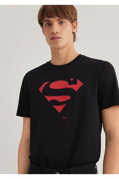 Mavi Superman εμπριμέ μαύρο μπλουζάκι Slim Fit / Slim Fit 066875-900