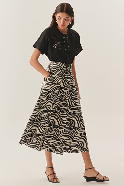 Exquise Κοντό μανίκι με λεπτομέρεια κεντημένο με δέσιμο γιακά, κανονική βαμβακερή μαύρη μπλούζα