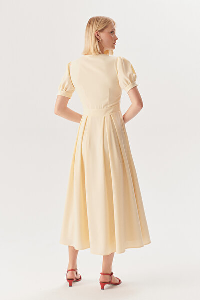 Exquise Short Sleeve Buttoned Beige Dress Fitted at the Waist