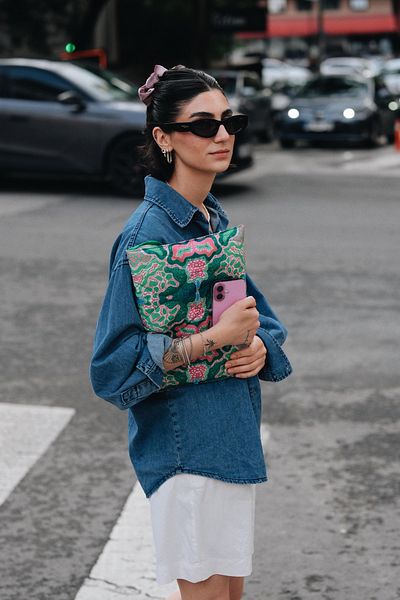 WOLF & ROCK حافظة كمبيوتر محمول/كمبيوتر لوحي منقوشة من Wolf&Rock مقاس 15 بوصة - 16 بوصة