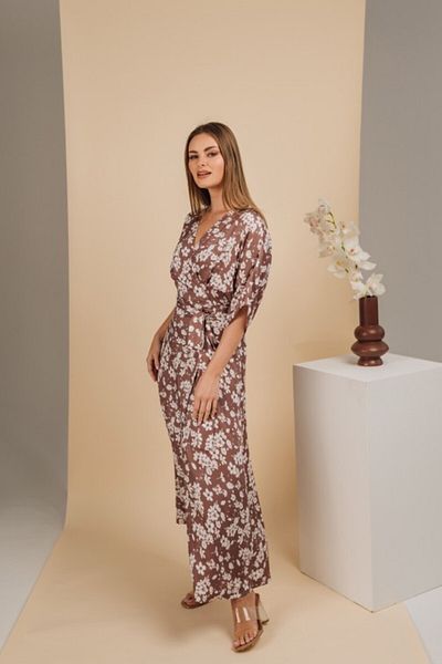 Stylove Maxi Wrap Dress with Print - Model 2