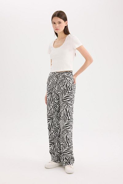 DeFacto Straight Fit Regular Waist Standard Length Gabardine Pants E4134Ax25Sp