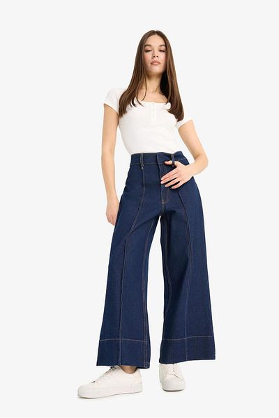 DeFacto Pantaloni scurti de blugi cu talie înaltă, cu picioare largi, E7765AX25AU