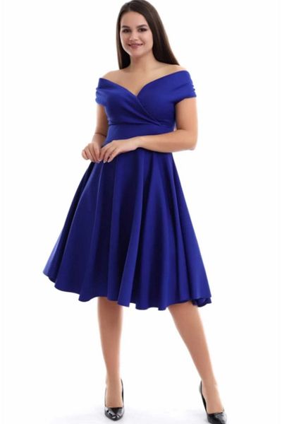 Moda MiraGül Boat Neck Midi Length Saks Dress 583259