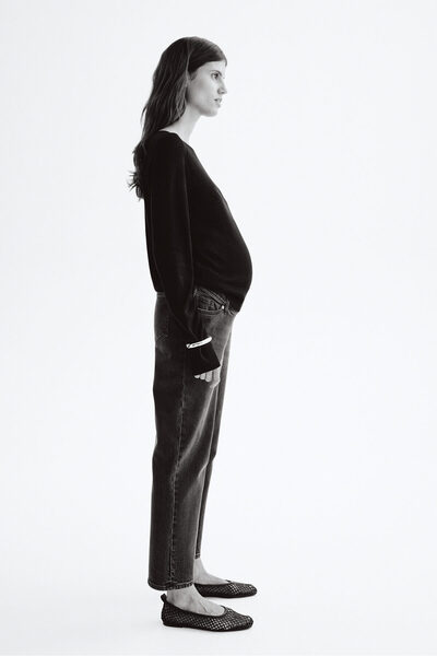 H&M MAMA Straight Ankle Jeans