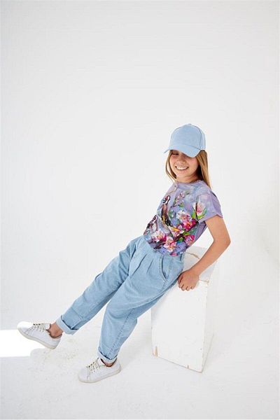 Hilal Akıncı Kids Girl's Patterned Oversize T-Shirt Blue Denim Trousers Hat Set of 3