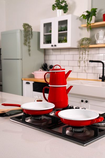 EBUTAY La Vita Rossa Enamel Red Teapot - Set of 2 Red Sahan with Handles and Handle