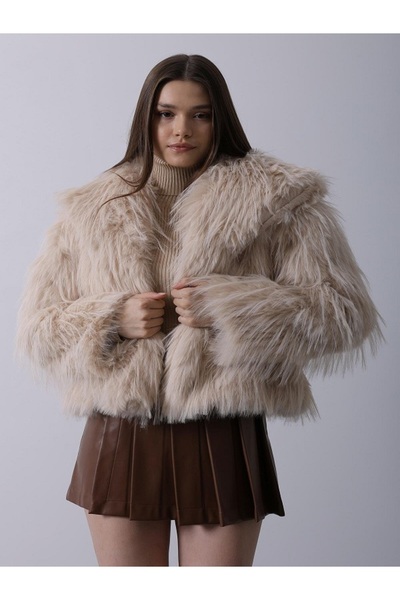 EmelceeStore YUMUŞAK DOKULU ASTARLI PREMİUM KADIN SUNİ KÜRK CEKET BEJ