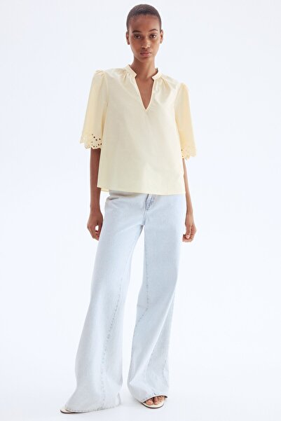 H&M Nakış İşlemeli ve Pamuklu Bluz