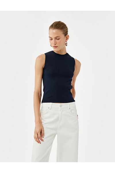 Koton Regular Fit Crew Neck Sleeveless Knitwear Blouse