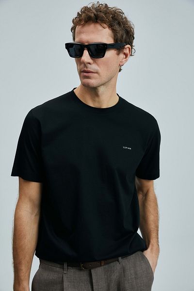Kocamanlar Ayakkabı Lufian 111020262 Bran Ανδρικό Basic T-Shirt Ανδρικό T-Shirt ΜΑΥΡΟ