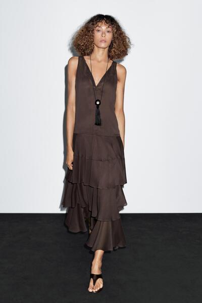Massimo Dutti Fırfırlı uzun dökümlü elbise