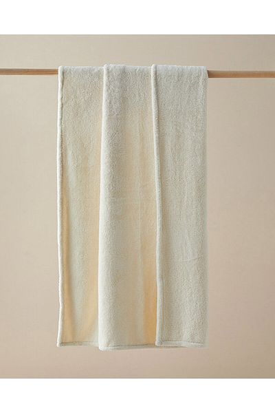 English Home Cozy Wellsoft Tv Blanket Cream