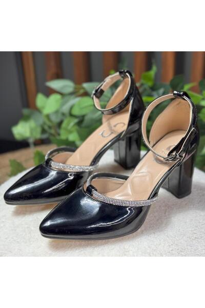 MEY Shiny stone ankle strap block heel shoes m1123