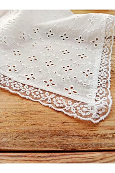 Mufincollection Handmade, Embroidered Cotton Fabric - Lace Detail - Lace-Up Bandana - Vintage Triangle Style