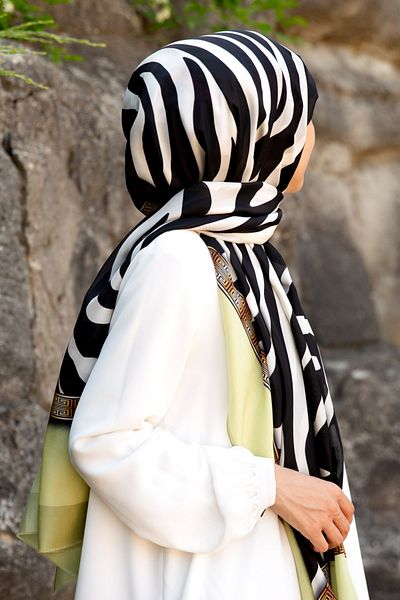 Vissona Women's Fresh Silk Shawl Pistachio Green Black