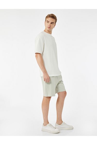 Koton Cotton Pocket Detailed Waist Lace-Up Shorts