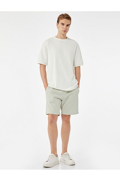 Koton Cotton Pocket Detailed Waist Lace-Up Shorts