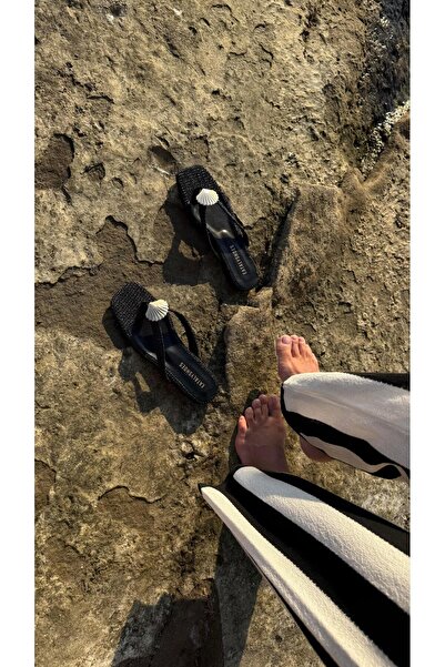 Eataly Shoes Black Straw Mussel Shell Flip Flops Flat Slippers