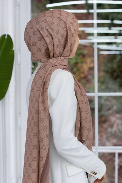 Vissona Luxurious Medina Silk Monogram Patterned Salmon Colored 75X195 Non-Crimp Shalm Moss Crepe Stitch Type Italian Stecker