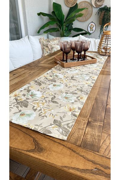 Decamor home Stain Resistant Magnolia Flower Pattern Beige Runner