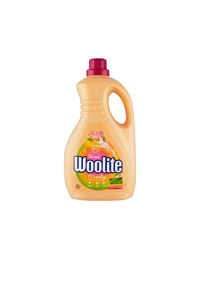 Woolite Detergent rufe Colour Fruity, protectie cu keratina, aroma fructata