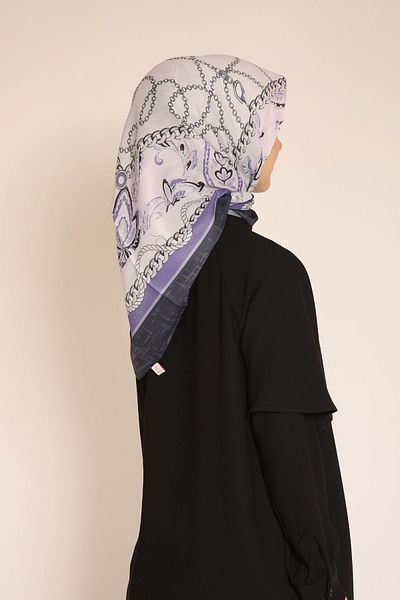 BERCHEM SCARF Fig Patterned Scarf |   Supplement of Elegance and Grace