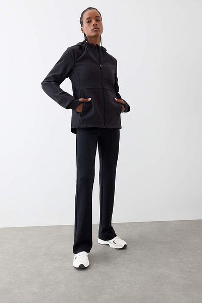 DeFacto Defactofit Flare Fit Spanish Leg Standard Length Modal Sports Sweatpants E8957Ax25Au