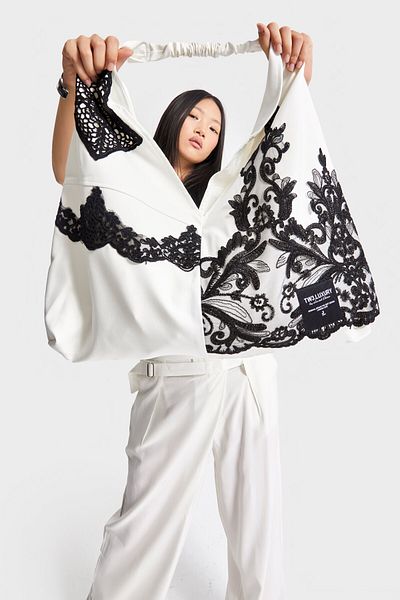 its basic Ecru Black Lace Color Special Design Halter Bag