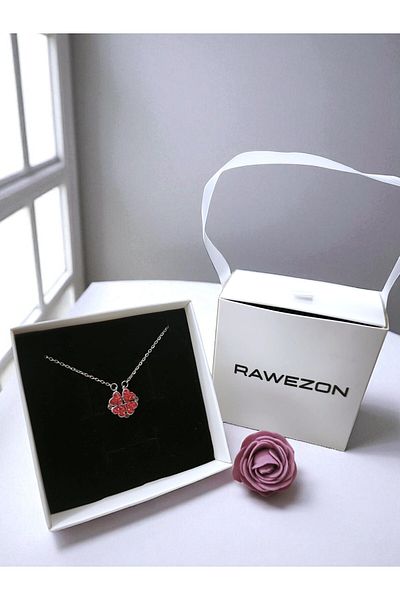 RAWEZON Magnetic Clover Necklace in Special Bag and Drawer Box - Romantic Gift for Lover, Friend, Woman