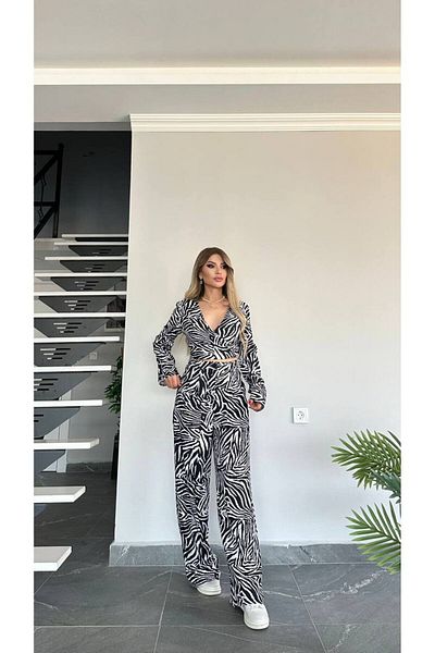Bella Belluci New Season Double Suit