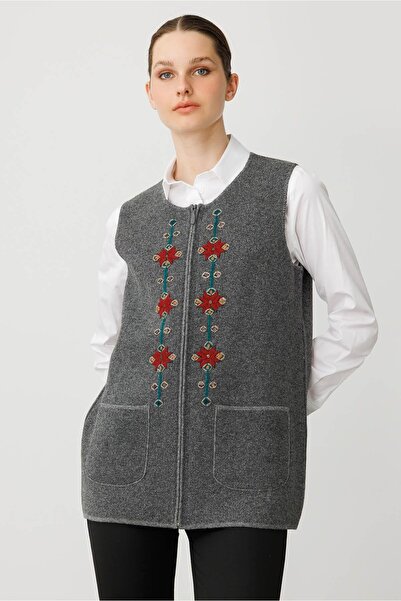 Desen Triko Women's Crew Neck Front Embroidered Wool Vest Smoked