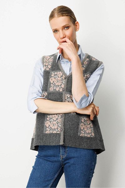Desen Triko Women's Pıtırcık Floral Patchwork Felt Wool Vest Smoked_A.Pink