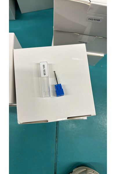 global fashion Diamond bit, sphere, blue belt 001/023B