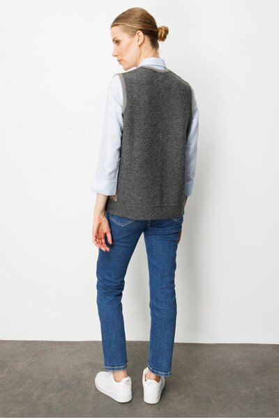 Desen Triko Women's Pıtırcık Floral Patchwork Felt Wool Vest Smoked_Mustard