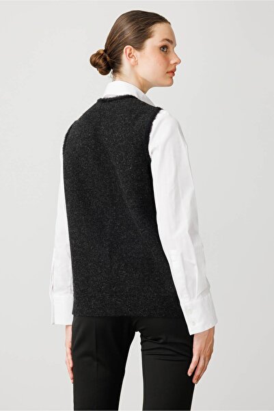 Desen Triko Women's Pıtırcık Floral Patchwork Felt Wool Vest Black_K.K.K Tile