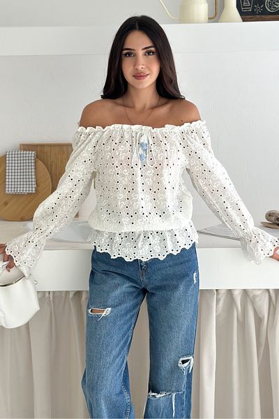 FEMELLE Women's White Brode Lace Madonna Collar Ruffled Long Sleeve Guipure Detail Romantic Design