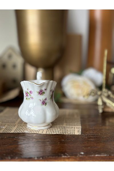 Royal Albert Antique Royal Albert Sweet Violets Series Purple Minimal Floral Porcelain Milk Jug Dragee Mini Vase