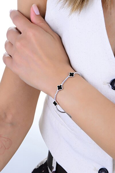Söğütlü Silver Gümüş rodyumlu pırlanta modeli onix ve zirkon taşlı yonca dizisi su yolu bileklik SGTL12913SIYAH
