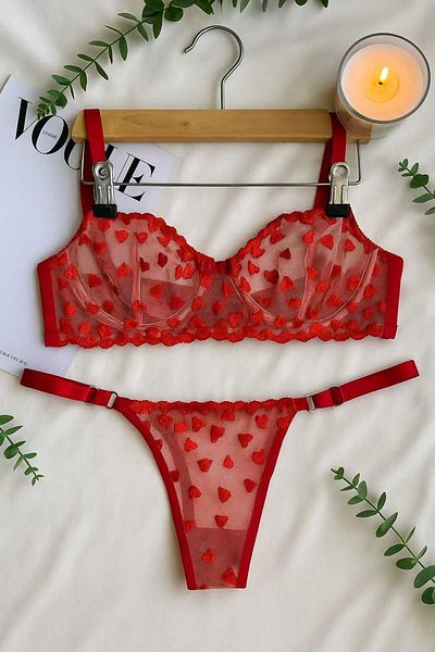 İntive Lingerie Red Heart Patterned Transparent Lace Bra Panty Set