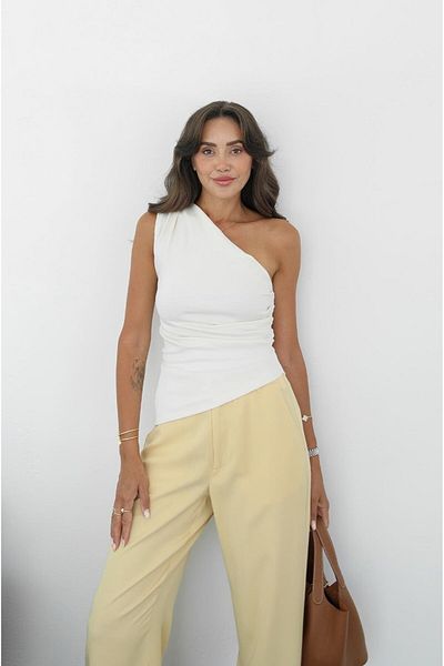 Havoş Ecru One Shoulder Open Blouse