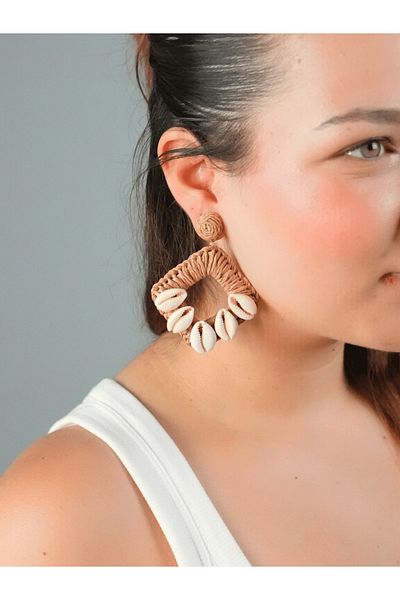 Sumen Butik Summer Seashell Dangle Earrings