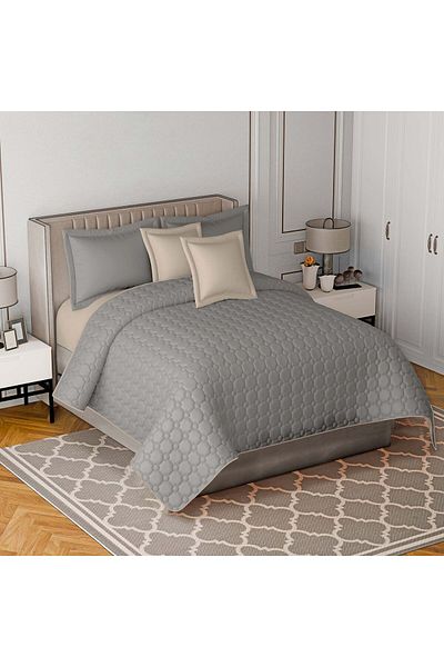 smart home A compressed summer double bed sheet to give beauty and elegance to your bedroom