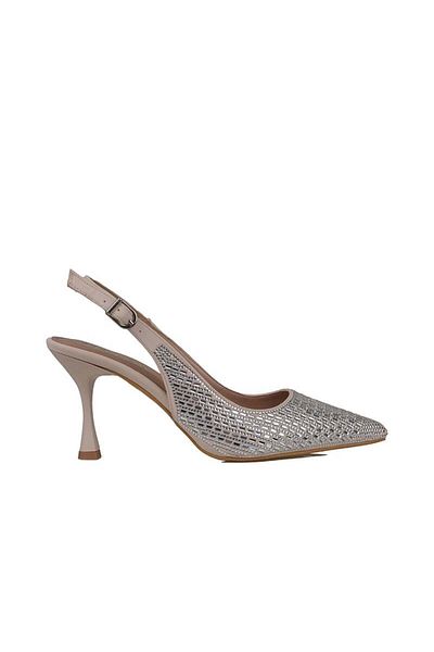 Trend Adımlar Cream Hand Stone Embroidered Women's Classic Shoes