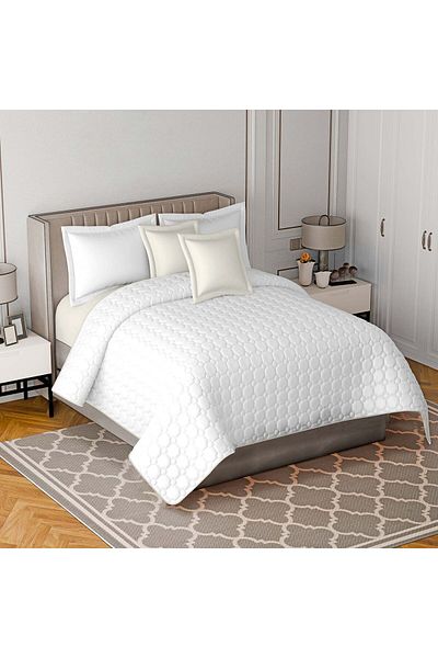 smart home A compressed summer double bed sheet to give beauty and elegance to your bedroom