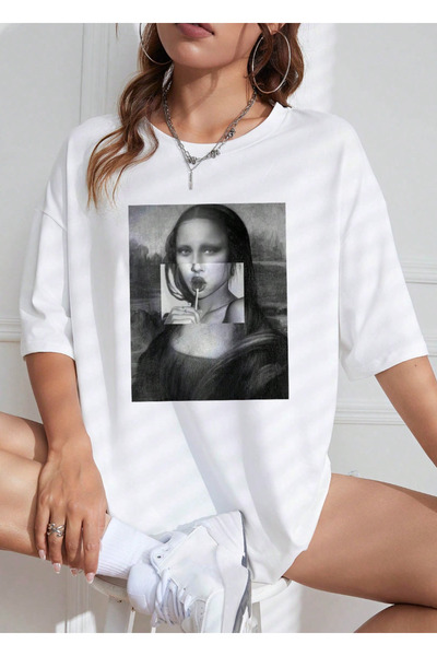 LAYORA numele tău este supradimensionat tricou - artă modernă și Mona Lisa cu imprimeu |   Stil și aspect diferit