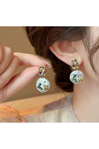AychaAksesuar Pendant Earrings with Green Gold Embroidery on Steel White