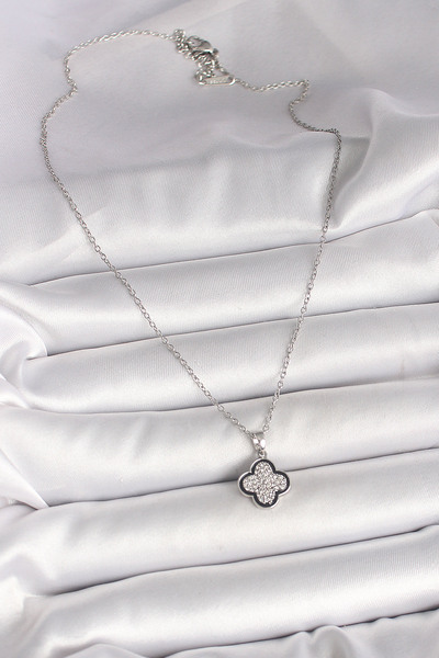 ForWhat Silver Steel Making Chain Clover Necklace with Zircon for Elegant Woman