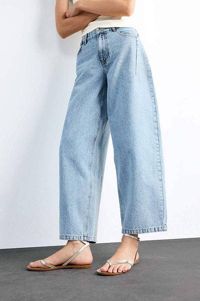 DeFacto Pantaloni din denim cu croi larg și descheiat F7501AX25SM